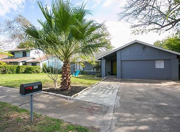 2nd image of 306 Heartwood Dr