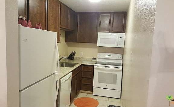 5th image of 510 N Villa Ct Unit 207