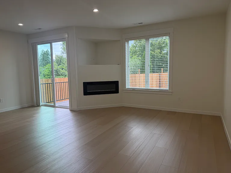 14147 Jacobs Way — Photo 6