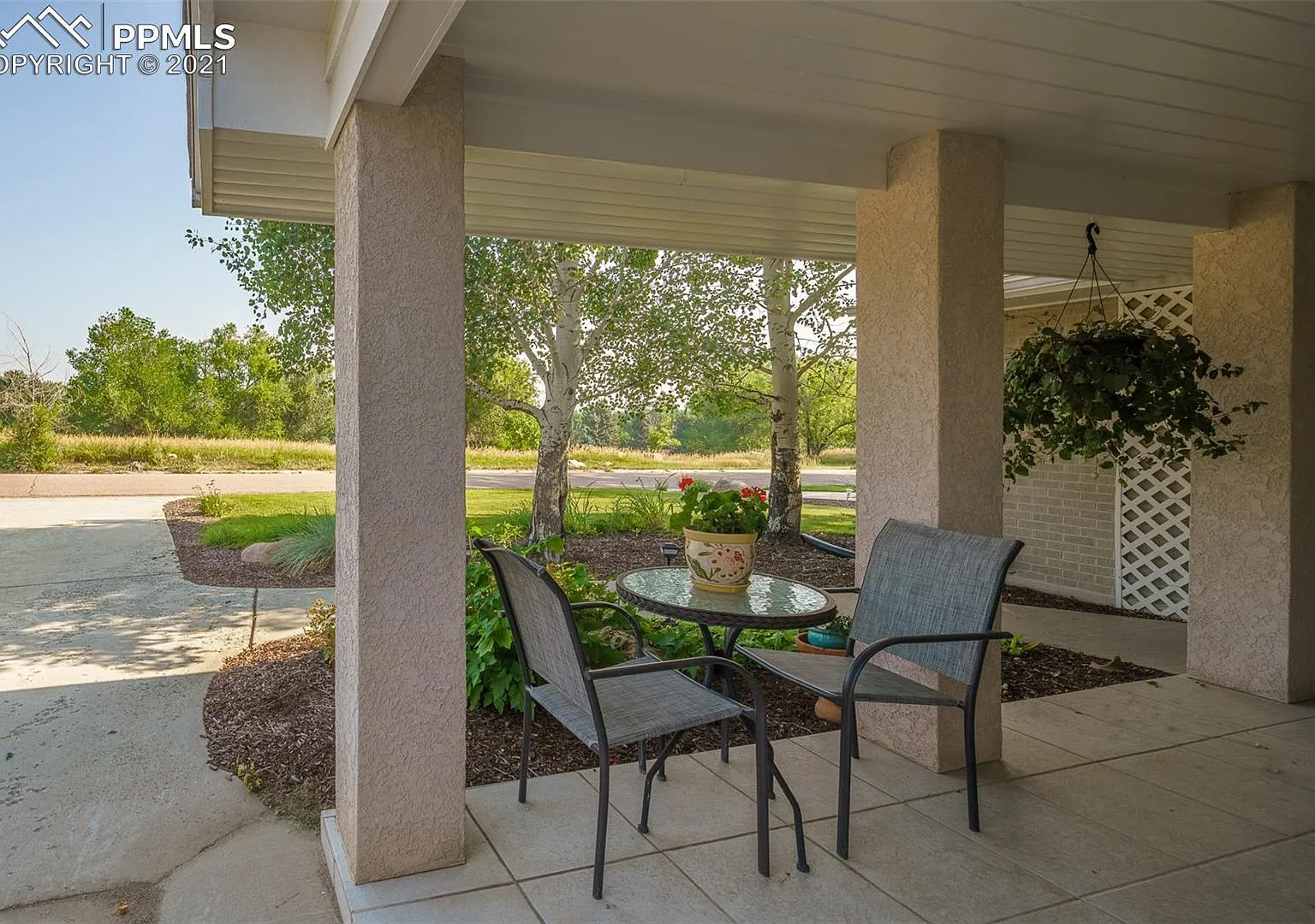 1025 Jupiter Dr — Photo 3