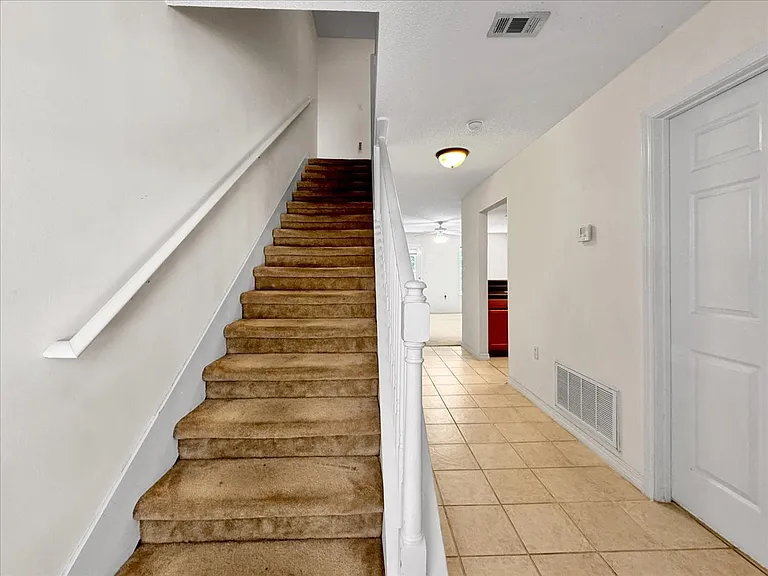 994 Scenic Oak Ln — Photo 15
