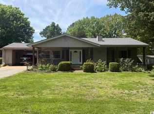 1366 Scottsdale Dr, Benton, KY 42025