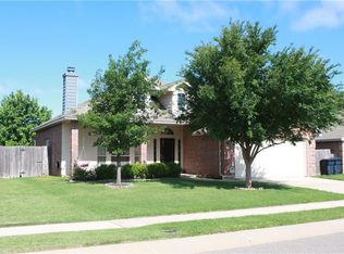 2413 Chadsford Ln, Yukon, OK 73099