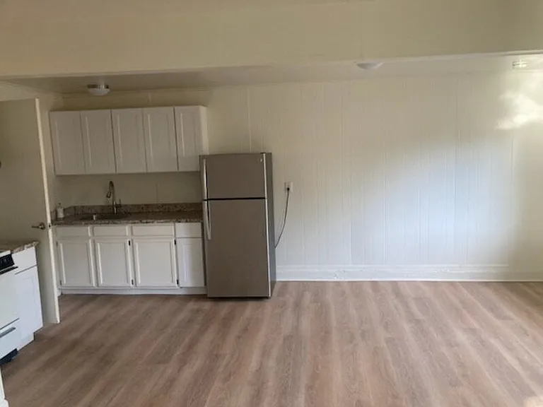 9990 Oak St #B — Photo 2