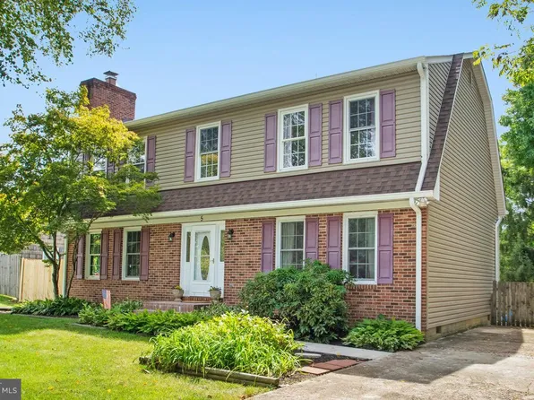 5 McLaughlin St, Stafford, VA 22556