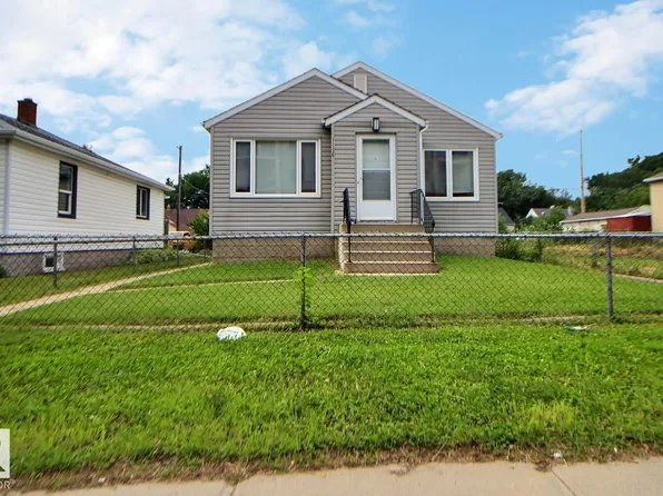 11336 83rd St NW, Edmonton, AB T5B 2Y1