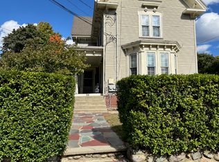 36 School St #2F, Woburn, MA 01801