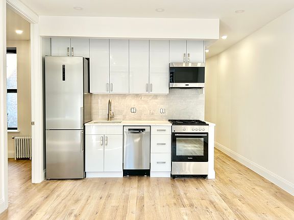 2nd image of 57 E 97th St APT 16