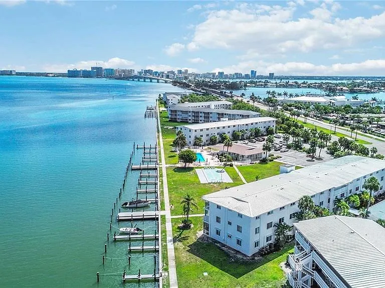 765 John Ringling Blvd #1 — Photo 31