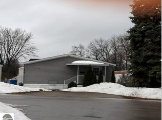 2825 James Ct, Traverse City, MI 49686