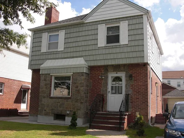 5823 211th St, Oakland Gardens, NY 11364