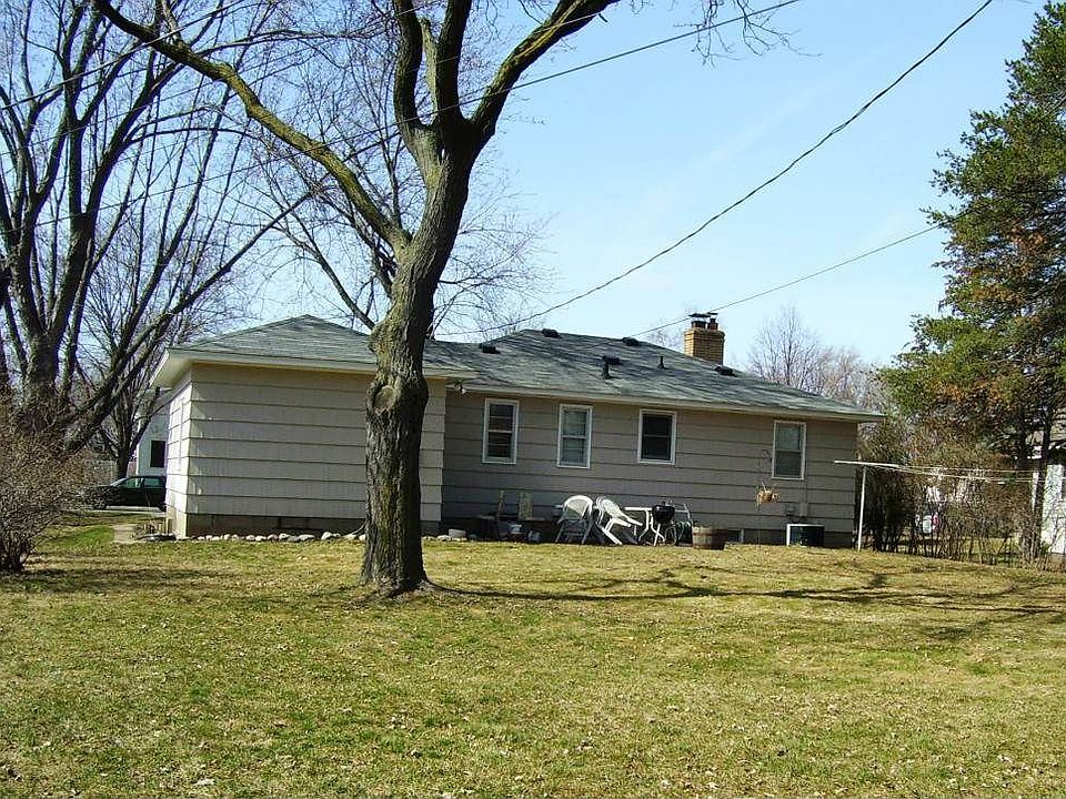 2nd image of 4306 Vera Cruz Ave N