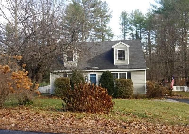 2nd image of 41 Forest Ln
