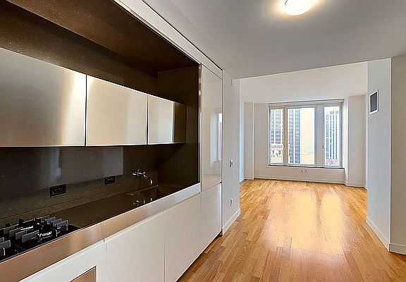 3rd image of 15 William St APT 23C