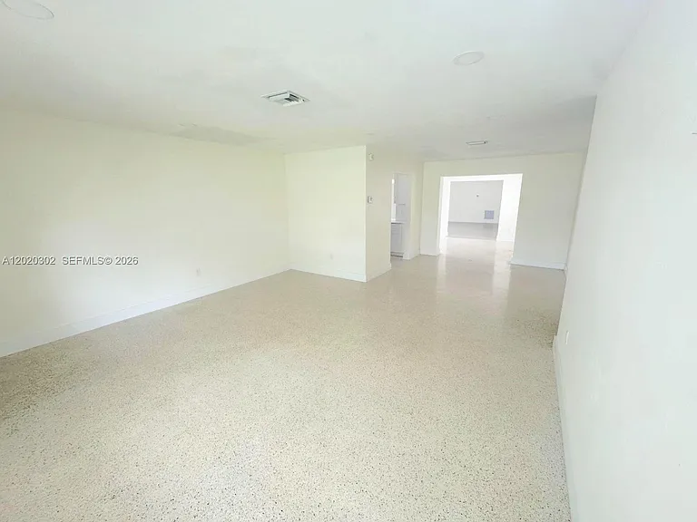 1145 Meadowlark Ave — Photo 2