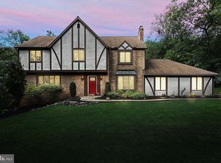 2326 Marion View Dr, Harrisburg, PA 17112