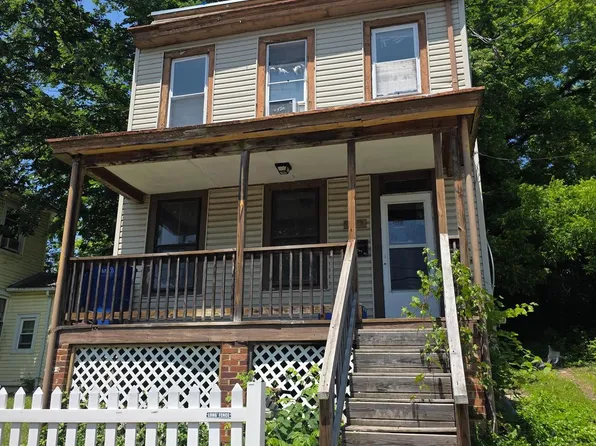 5428 Hunt Pl NE, Washington, DC 20019