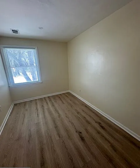 1416 Eastern Ave NE — Photo 32