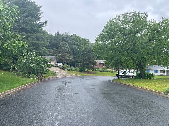 5th image of 6329 Cedarbrook Dr