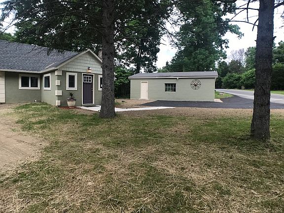 3rd image of 11 Lounsberry Hollow Rd