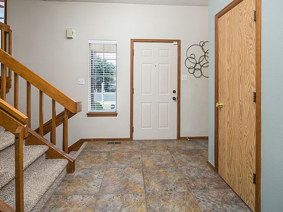 5th image of 9515 Saint Paul St