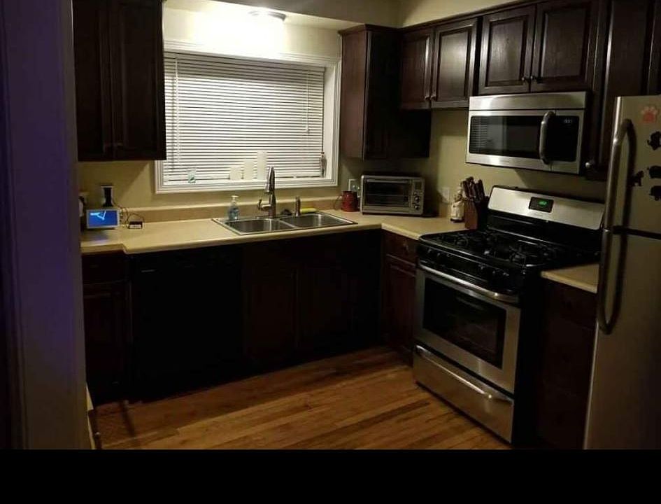 2nd image of 10339 Brodhead St