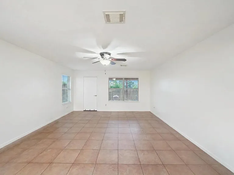 5503 Jefferson St — Photo 15