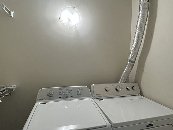 5th image of 2515 Ontario St #314