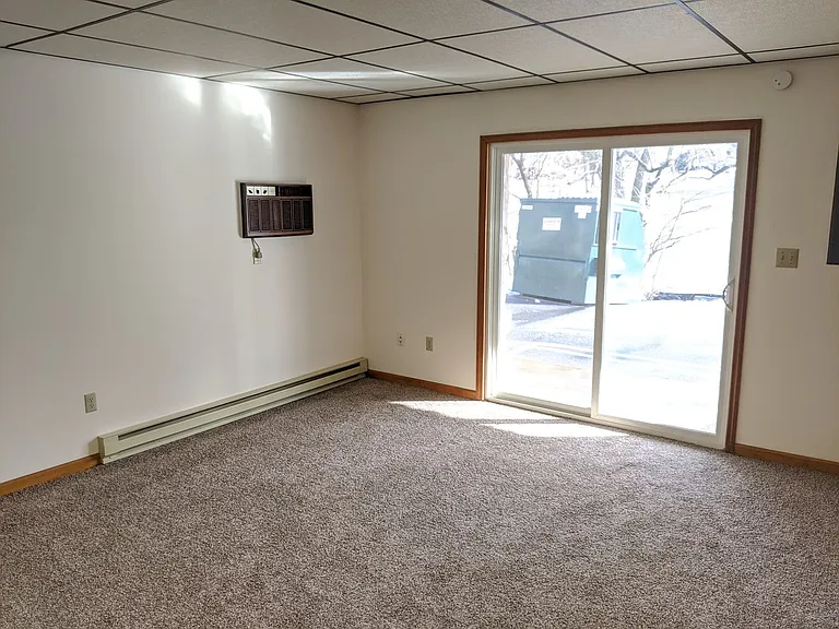 110 E Hummelstown Street — Photo 9