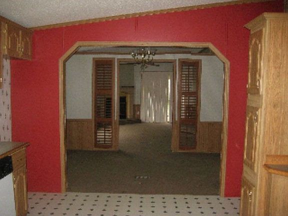 4th image of 206 May St