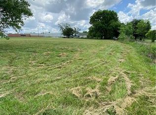 E 211th St, Peculiar, MO 64078