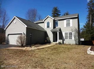 21 Sage Ln, Fort Edward, NY 12828