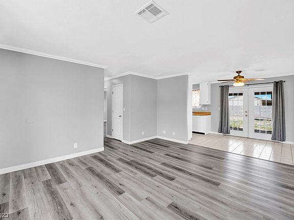 3rd image of 251 Meyers Ave
