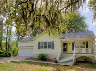 216 Old Belle Point Rd, Brunswick, GA 31525