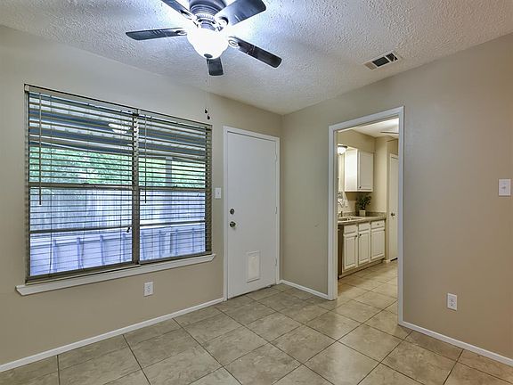 5th image of 13930 Montaigne Dr