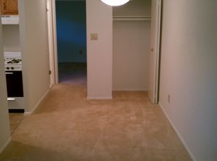 202 Crain Court Cir APT 2B, Glen Burnie, MD