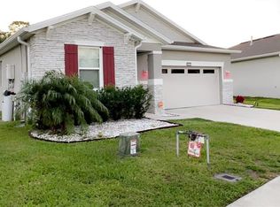 5306 Meadow Song Dr, Okahumpka, FL 34762