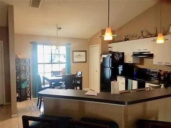 4th image of 2681 Winchester Cir