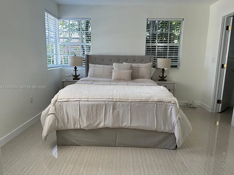 9464 Abbott Ave — Photo 16