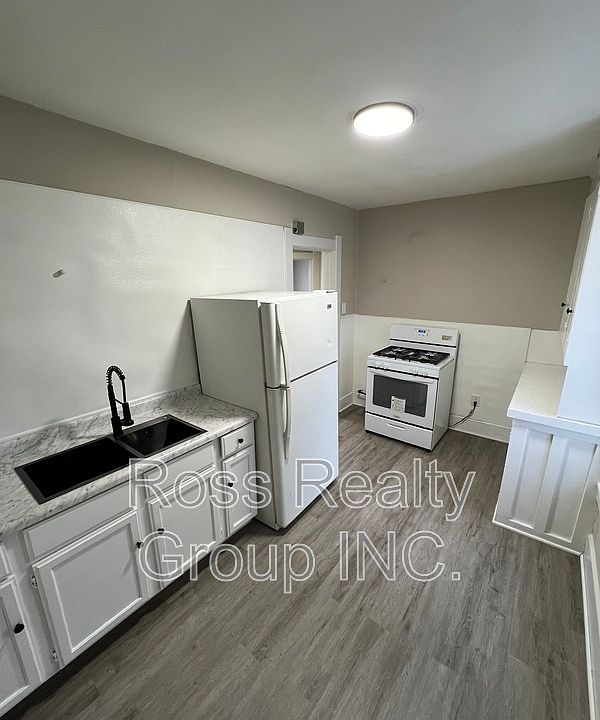 1st image of 812 Euclid Ave