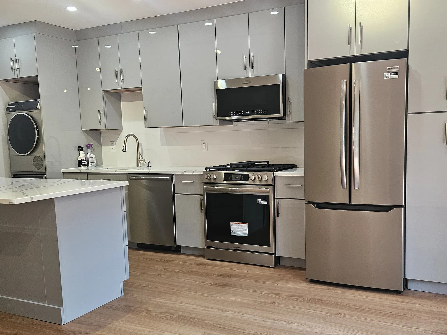 54 Jay Street — Photo 2