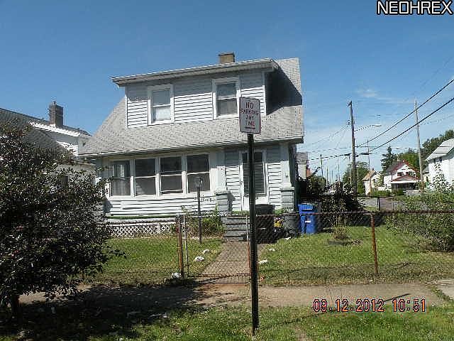 1st image of 3660 E 106th St