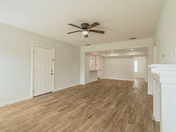 3rd image of 2319 Rosewood St #A