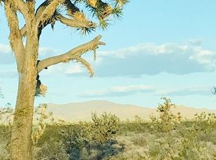 2565 S Jesse James Rd, Yucca, AZ 86438