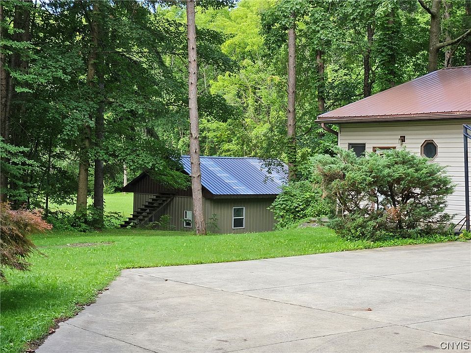 2nd image of 155 Poole Rd