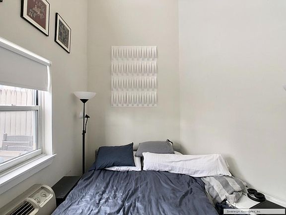 5th image of 401 E 68th St Frnt 1