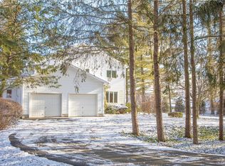 1916 W Lake Rd, Skaneateles, NY 13152