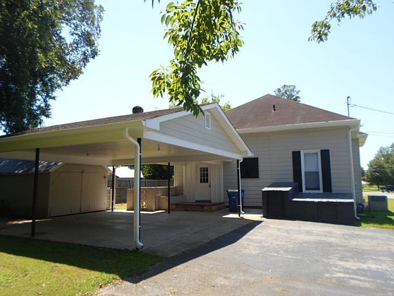 2nd image of 502 Lewis Ave