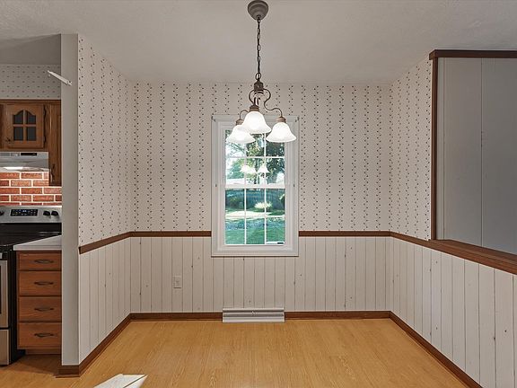 5th image of 1612 Kerry Ct
