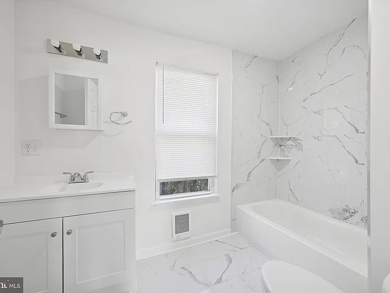 5133 Reno St — Photo 10